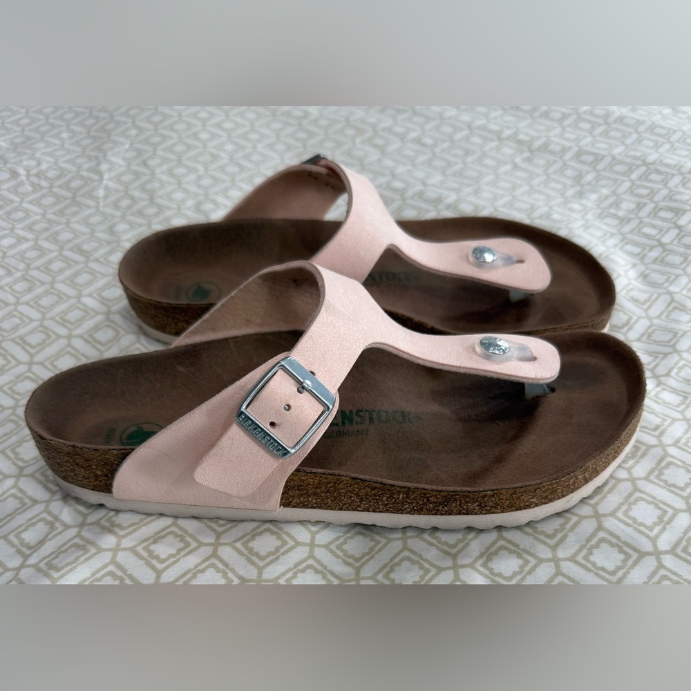 Birkenstock Women's Light Pink Gizeh Thong Sandals